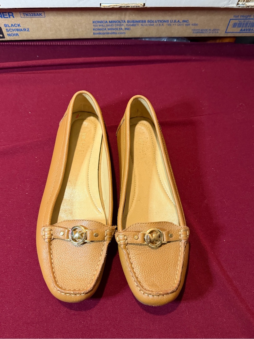 Michael Kors Women's Tan Leather Driving Moccasins with Gold MK Emblem size 6